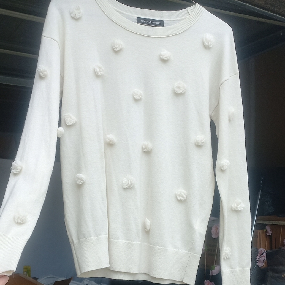 Banana Republic Ivory Pom-Pom Crewneck Sweater